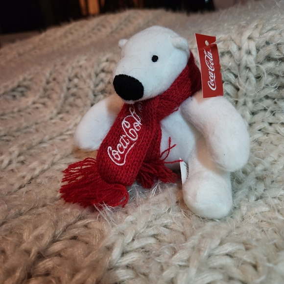 Coca-Cola official 2022 polar bear - Picture 4 of 5